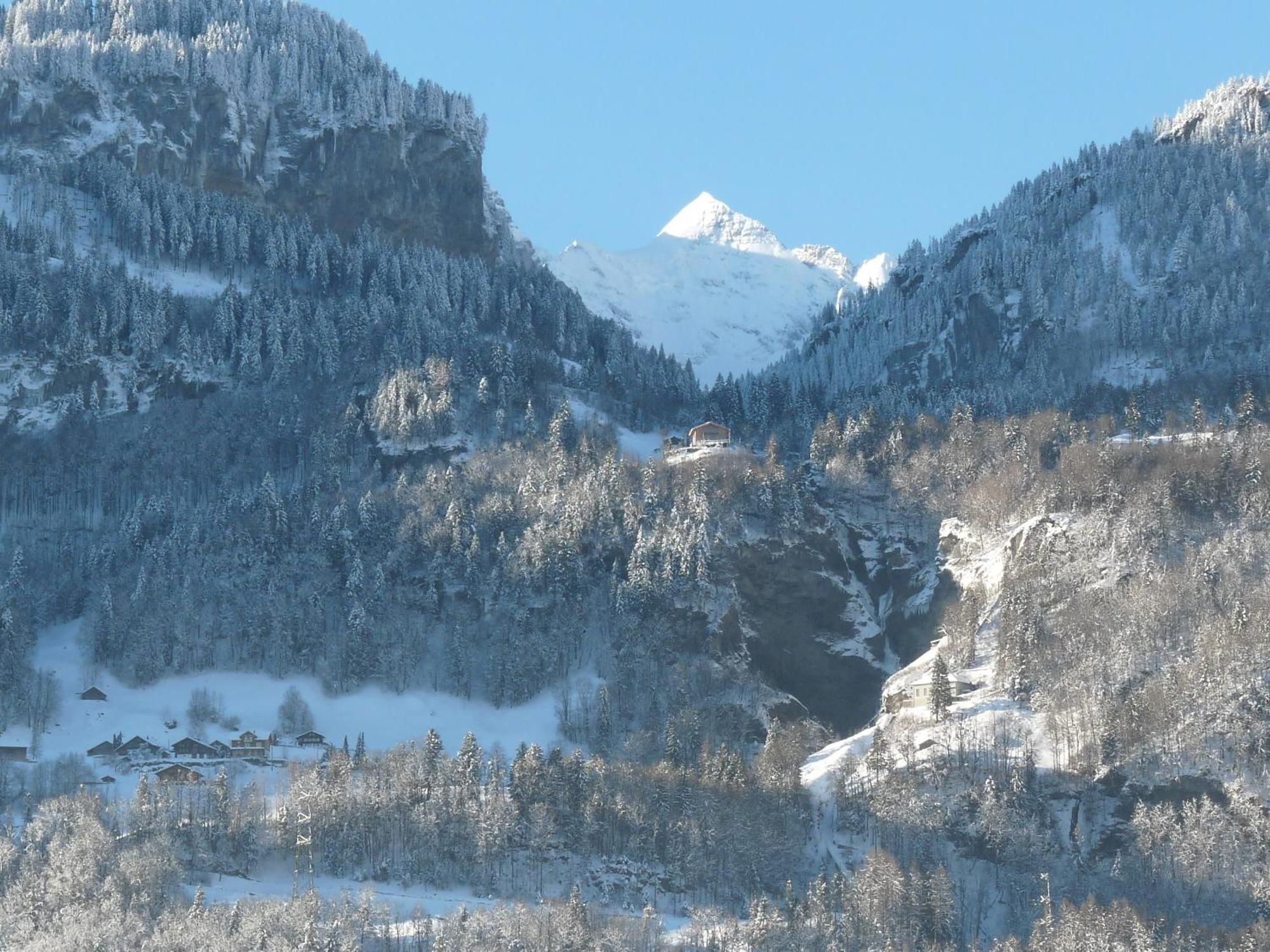 Dunkel Blaue Maus Panzió Meiringen Kültér fotó